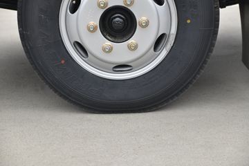 �ɵ��³� V3ϵ�� 130���� 4.15�׵��������ῨͼƬ