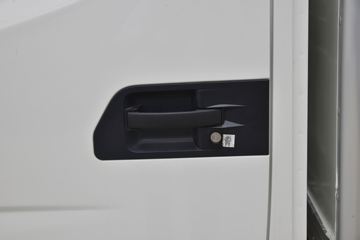 �ɵ� Q3ϵ�� 122���� 2.8�׵�����ʽ΢��(����)ͼƬ