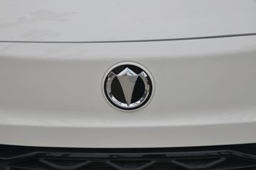 �ɵ� Q3ϵ�� 122���� 2.8�׵�����ʽ΢��(����)ͼƬ