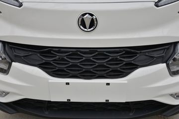 �ɵ� Q3ϵ�� 122���� 2.8�׵�����ʽ΢��(����)ͼƬ