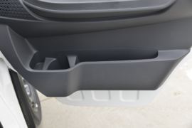 Q3系列&nbsp;载货车驾驶室                                               图片