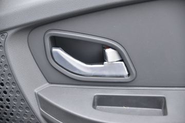 �ɵ� Q3ϵ�� 122���� 2.8�׵�����ʽ΢��(����)ͼƬ