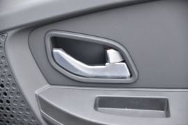 Q3系列&nbsp;载货车驾驶室                                               图片