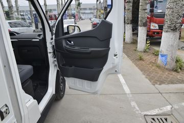 �ɵ� Q3ϵ�� 122���� 2.8�׵�����ʽ΢��(����)ͼƬ