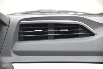 �ɵ� Q3ϵ�� 122���� 2.8�׵�����ʽ΢��(����)ͼƬ