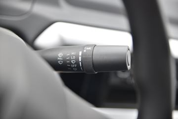 �ɵ� Q3ϵ�� 122���� 2.8�׵�����ʽ΢��(����)ͼƬ