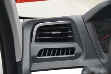 �ɵ� Q3ϵ�� 122���� 2.8�׵�����ʽ΢��(����)ͼƬ