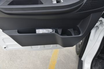 �ɵ� Q3ϵ�� 122���� 2.8�׵�����ʽ΢��(����)ͼƬ