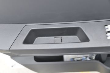 �ɵ� Q3ϵ�� 122���� 2.8�׵�����ʽ΢��(����)ͼƬ