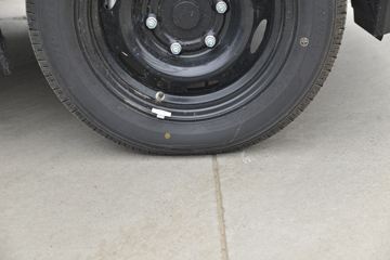 �ɵ� Q3ϵ�� 122���� 2.8�׵�����ʽ΢��(����)ͼƬ