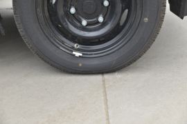 Q3系列&nbsp;载货车底盘                                                图片