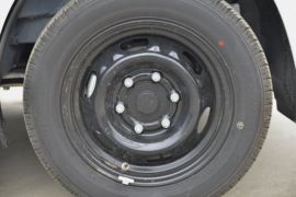 Q3系列&nbsp;载货车底盘                                                图片