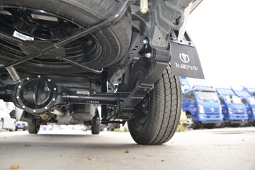 �ɵ� Q3ϵ�� 122���� 2.8�׵�����ʽ΢��(����)ͼƬ