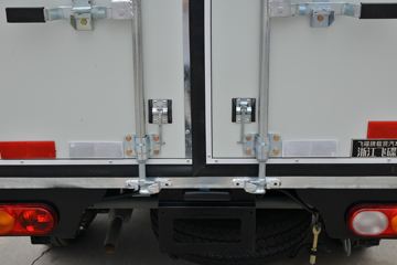 �ɵ� Q3ϵ�� 122���� 2.8�׵�����ʽ΢��(����)ͼƬ