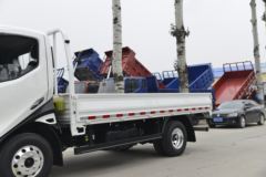 飞碟 W5 156马力 4.18米单排栏板轻卡(国六)