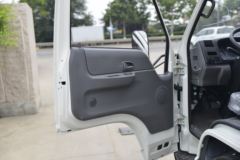 江铃 顺达宽体 122马力 4X2 4.13米冷藏车(国六)(JX5041XLCTG26)