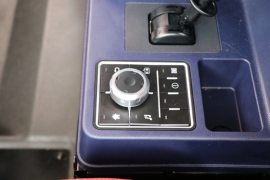 三一 汽车起重机&nbsp;吊车驾驶室                                               图片