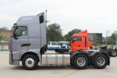 中国重汽 HOWO TH7重卡 豪华版 570马力 6X4 AMT自动挡牵引车(国六)