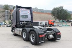 中国重汽 HOWO TH7重卡 豪华版 570马力 6X4 AMT自动挡牵引车(国六)