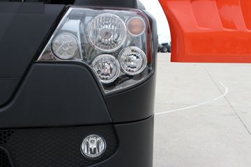 �й����� HOWO TX�ؿ� 430���� 6X4 ǣ����(ZZ4257V324GE1)ͼƬ