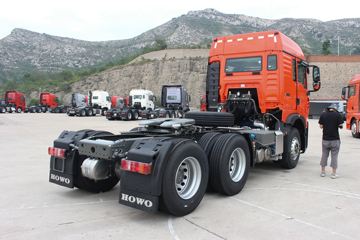�й����� HOWO TX�ؿ� 430���� 6X4 ǣ����(ZZ4257V324GE1)ͼƬ