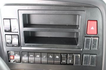 �й����� HOWO TX�ؿ� 460���� 6X4 AMT�Զ���ǣ����(����)(ZZ4257V324GF1)ͼƬ