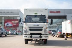 江铃 新款顺达窄体 129马力 4.13米易燃气体厢式运输车(国六)(JMT5040XRQXGA26)