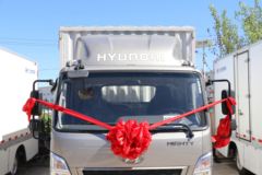 现代商用车 盛图 150马力 4X2 4.17米自动挡单排厢式轻卡(国六)(CHM5041XXYGDC33T)