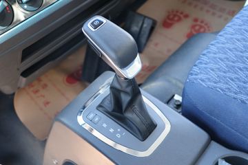 �ִ����ó� ʢͼ 150���� 4X2 4.17���Զ���������ʽ�Ῠ(����)(CHM5041XXYGDC33T)ͼƬ