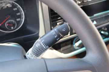 �ִ����ó� ʢͼ 150���� 4X2 4.17���Զ���������ʽ�Ῠ(����)(CHM5041XXYGDC33T)ͼƬ