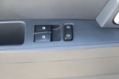 现代商用车 盛图 150马力 4X2 4.17米自动挡单排厢式轻卡(国六)(CHM5041XXYGDC33T)