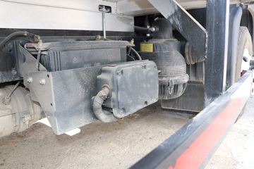 �ִ����ó� ʢͼ 150���� 4X2 4.17���Զ���������ʽ�Ῠ(����)(CHM5041XXYGDC33T)ͼƬ