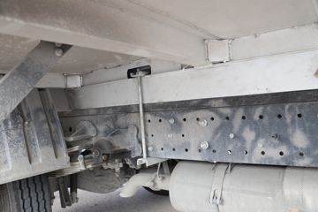 �ִ����ó� ʢͼ 150���� 4X2 4.17���Զ���������ʽ�Ῠ(����)(CHM5041XXYGDC33T)ͼƬ