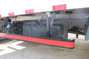 �ִ����ó� ʢͼ 150���� 4X2 4.17���Զ���������ʽ�Ῠ(����)(CHM5041XXYGDC33T)ͼƬ