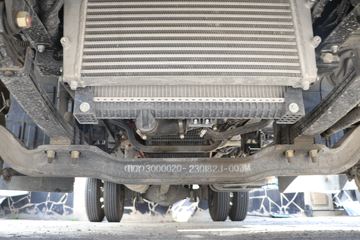 �ִ����ó� ʢͼ 150���� 4X2 4.17���Զ���������ʽ�Ῠ(����)(CHM5041XXYGDC33T)ͼƬ