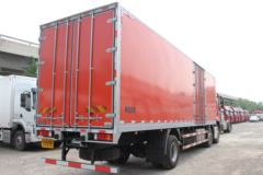 东风柳汽 乘龙H5 290马力 6X2 8.6米厢式载货车(国六)(LZ5252XXYH5CC1)