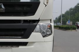 HOWO T7H 牵引车外观                                                图片