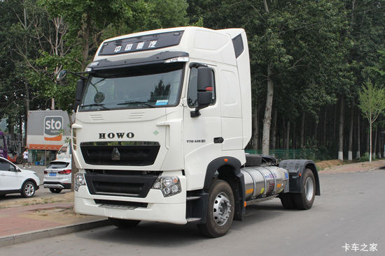 й HOWO T7Hؿ 440 4X2 LNGǣ()