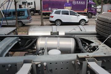 �й����� HOWO T7H�ؿ� 440���� 4X2 LNGǣ����(����)ͼƬ