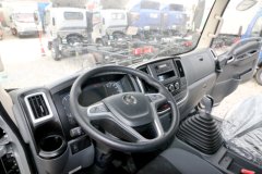 陕汽轻卡 德龙K3000 标配型 130马力 4.18米单排厢式轻卡(YTQ5040XXYKH331)