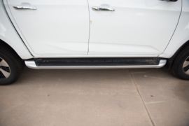 五十铃D-MAX&nbsp;皮卡外观                                                图片