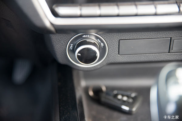 D-MAXƤ��Ȫ���л��ȴ����� �����ߴ�0.2��