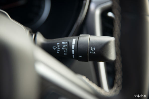 D-MAXƤ���������л��ȴ����� �����ߴ�0��