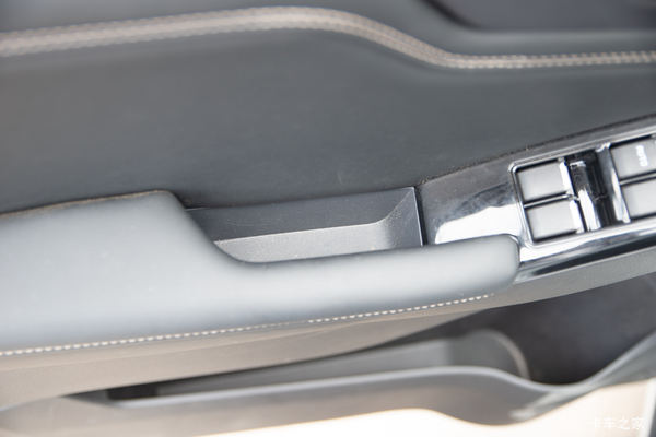 �Ż�0.5�� Ȫ����D-MAXƤ�����ȴ�����