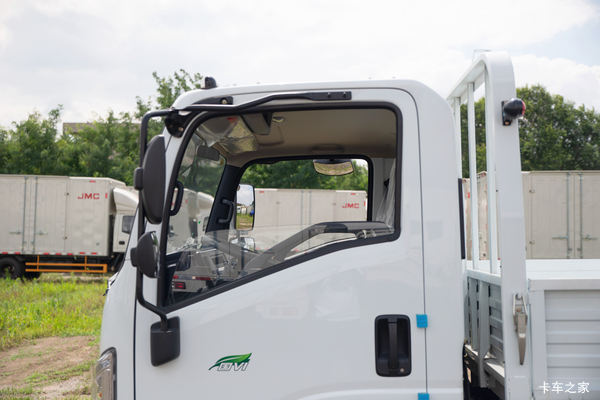 翼放ES载货车泉州市火热促销中 让利高达0.2万