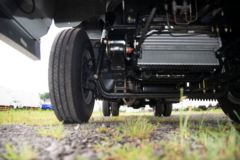 江铃 新款顺达窄体 116马力 4.15米单排厢式轻卡(国六)(JX5041XXYTG26)