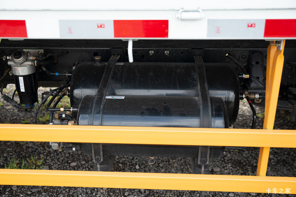 翼放ES载货车泉州市火热促销中 让利高达0.2万