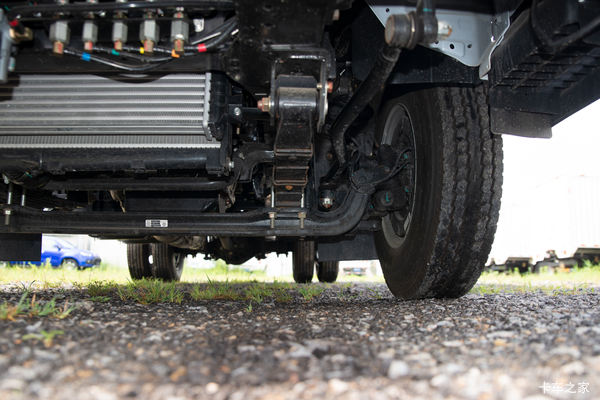 翼放ES载货车泉州市火热促销中 让利高达0.2万