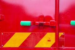 青岛解放 JH6重卡 智尊版2.0 460马力 8X4 8.6米仓栅式载货车(CA5310CCYP25K2L7T4E5A80)