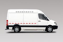 南京金龙 开沃D11 4.5T 2座 纯电动厢式运输车80.79kWh